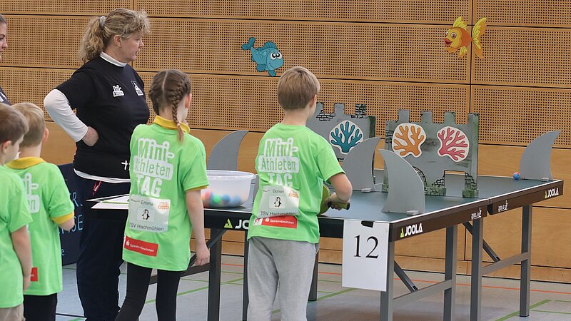 Mini-Athleten-Tag in der Akademie des Sports: 92 Kinder haben tierischen Spaß
